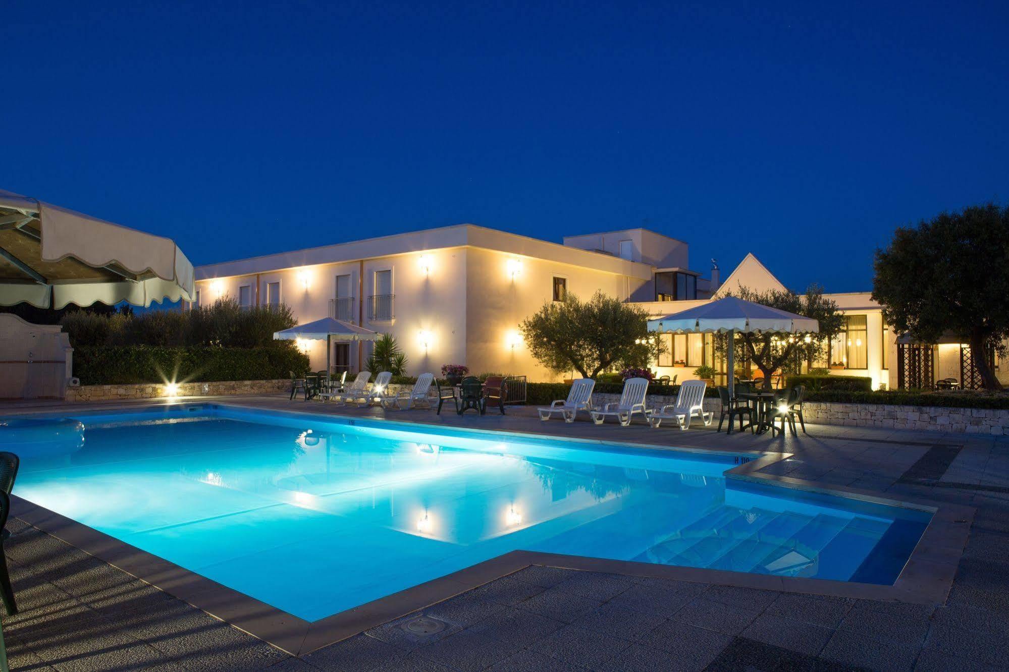 Hotel Ramapendula Альберобелло Экстерьер фото